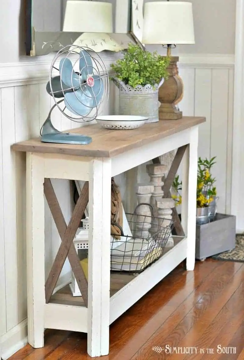 Seasonal Simplicity Spring Home Tour- x-detail entry way table